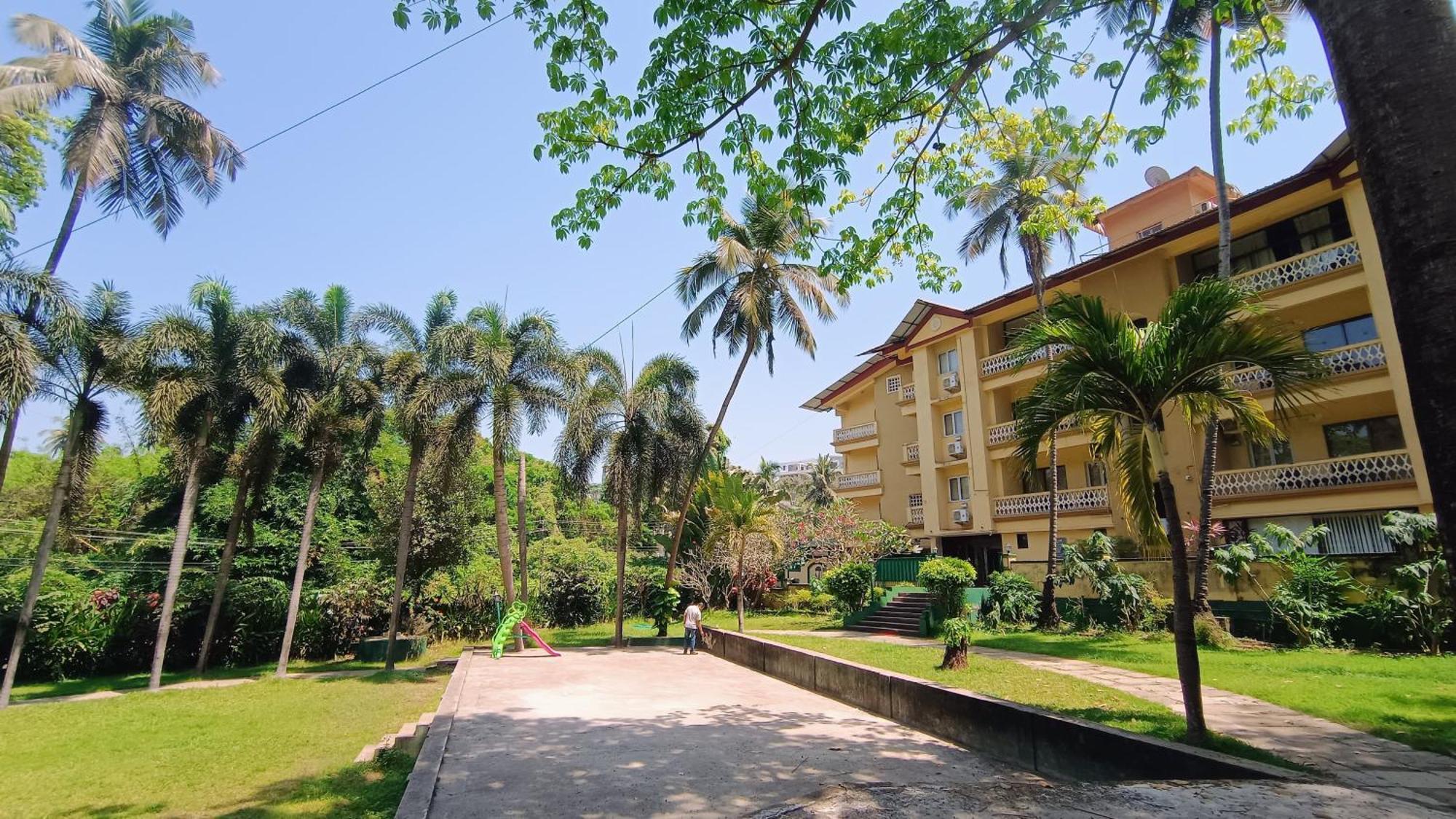 Golden Landmark Green Valley Beach Resort Dona Paula Kültér fotó