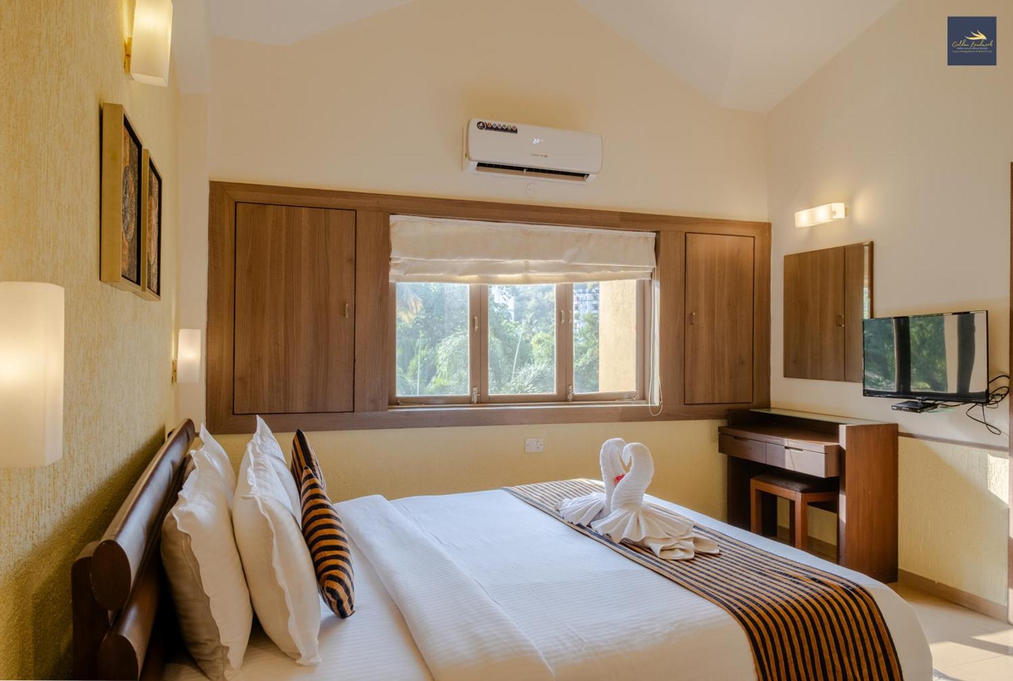 Golden Landmark Green Valley Beach Resort Dona Paula Kültér fotó